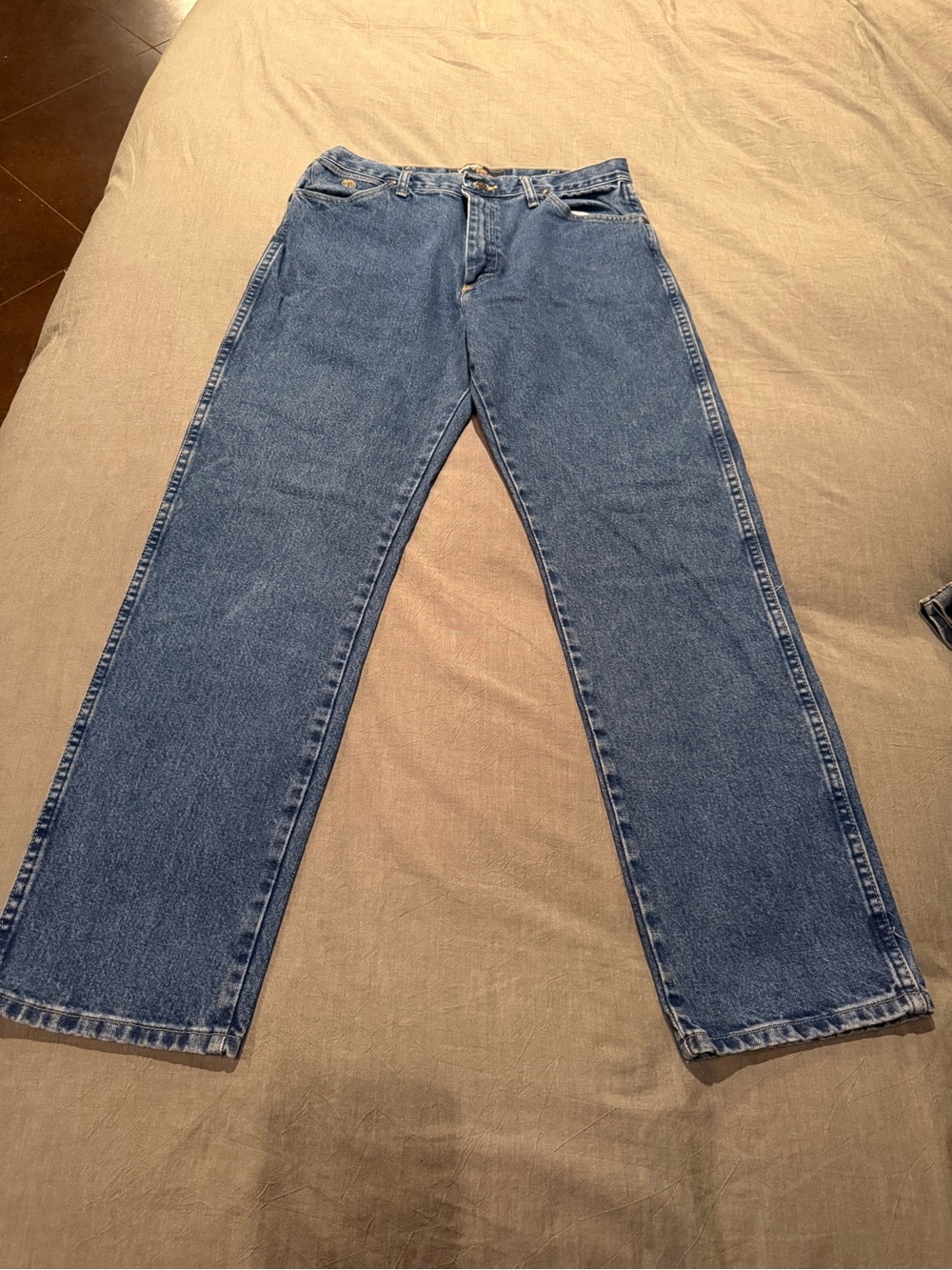 Wrangler Men's Blue Straight-Leg Jeans
